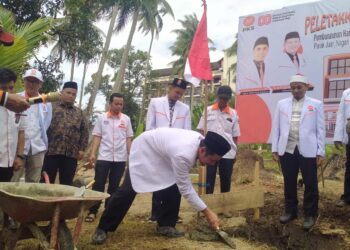 Miliki Gedung Baru, DPD PKS Tanah Datar Lakukan Peletakan Batu Pertama