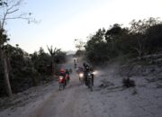 Kepala BNPB Pastikan Pembangunan Huntap untuk Penyintas Lewotobi Laki-Laki Berjalan Baik