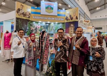 Bupati Solsel Khairunas Hadiri APKASI Otonomi Expo 2025