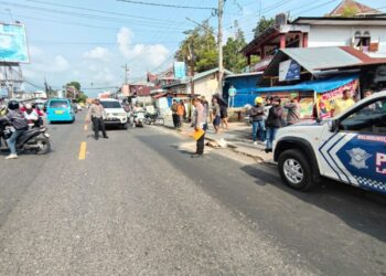 Kurang Hati-Hati, Seorang Pengendara Motor Tewas Dilindas Truk