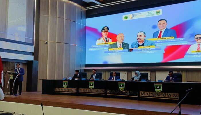 Pembicara dari Universitas Az-Zaitunah Hadir di Sumbar saat Seminar Internasional UISB