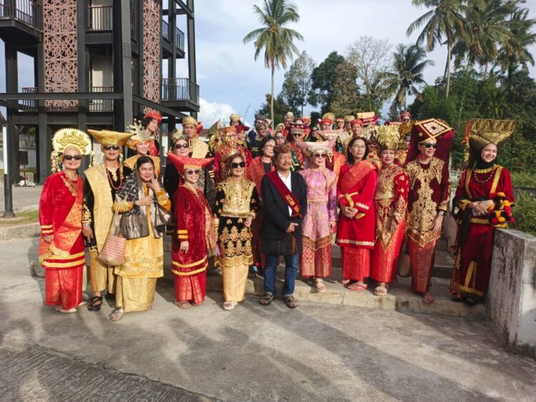 Parade Minangkabau Memanggil, Taragak Pulang yang digelar di Nagari Koto Baru. IST