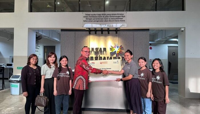 Sentuh Daerah Tanpa Listrik dan Sinyal, Danamon Peduli Hadirkan 13 Pojok Baca untuk Anak Mentawai