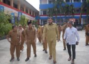 Tinjau SMPN 2, Fadly Amran Tegaskan Komitmen Perbaikan Sekolah dan Rencana Full Day School