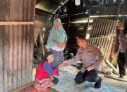Jumat Berkah Polres Solsel: Kisah Haru Lansia 82 Tahun yang Terima Bantuan dari Kapolres‎