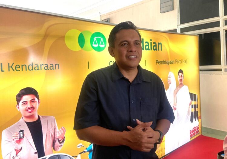 Ket. Foto : Pemimpin Pegadaian Kanwil II Pekanbaru, Eko Suprianto saat doorstop bersama media. YESI