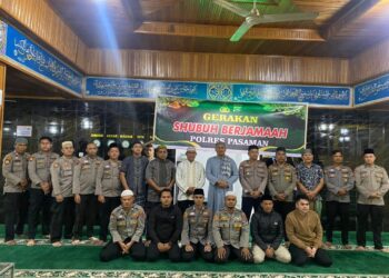 Polres Pasaman Gelar Gerakan Salat Subuh Berjemaah di Masjid Al-Ikhlas Bhayangkara