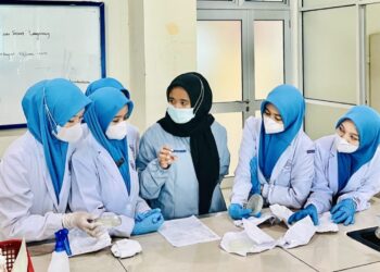 Inovasi Antijamur dari Limbah Tempurung Kelapa Diteliti Tim Feralab