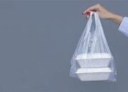 Aturan Kantong Plastik di Padang Masih Berlaku, Tapi Hanya Jadi “Macan Kertas”?