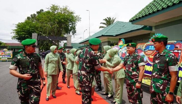 Pangdam Pertama Kodam XX/Tuanku Imam Bonjol Tiba di Sumbar