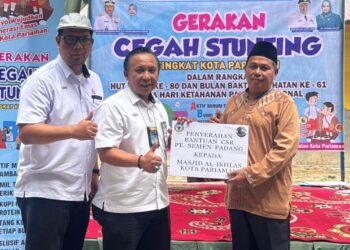 PT Semen Padang Serahkan 100 Zak Semen untuk Masjid Al Ikhlas di Pariaman