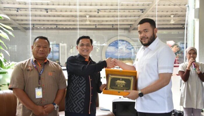 Fadly Amran Sambut Rombongan Pemuda Malaysia, Bicara Smart City hingga Kepemimpinan Muda