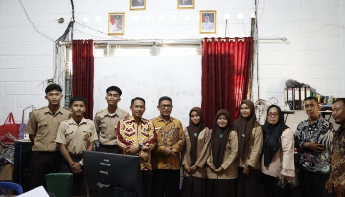 Tindaklanjuti SE Dinas Pendidikan, Siswa SMA 2 Padang Dibatasi Menggunakan Gadget