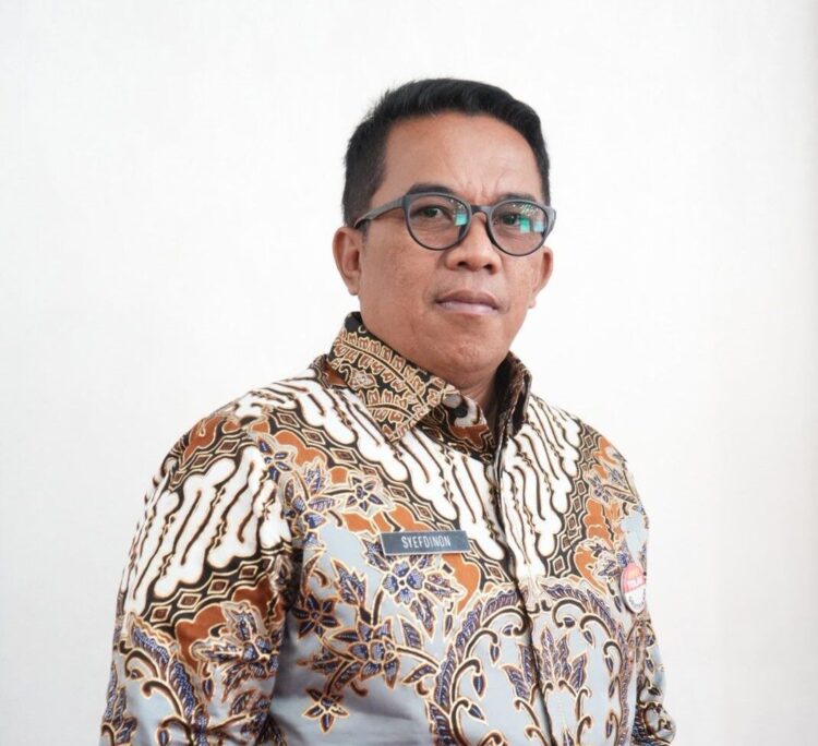 Kepala Bapenda Sumbar, Syefdinon.