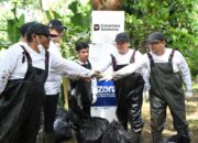 Telkom Gandeng Pandawara Dalam Aksi River Clean Up di Sungai Cioray Bandung