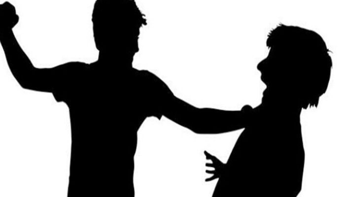 Marah Ditatap, Pria di Sumsel Pukul Kepala Teman Pakai Botol Miras