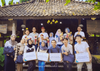 BSI Maslahat Salurkan Laptop kepada Mahasiswa Tidak Mampu