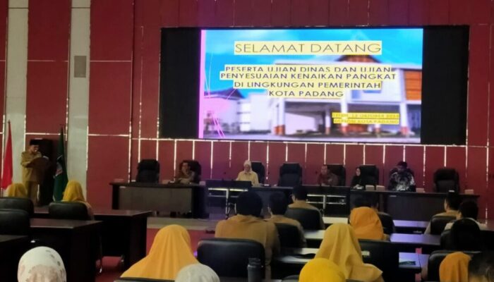 ASN di Padang Dituntut Kompeten terhadap Digitalisasi