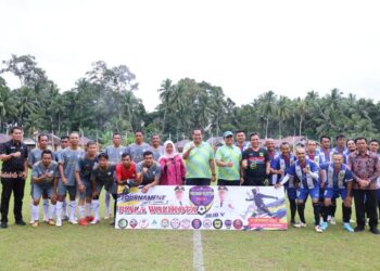 Turnamen Sepak Bola U-40 Piala Wali Kota Jilid V Tingkat Sumbar di Pariaman Utara Dibuka