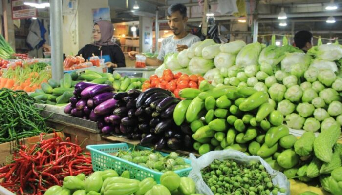 Harga Cabai Merah di Padang Panjang Masih Bertahan Rp95.000 per Kg
