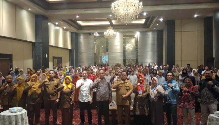 Pemko Padang Cetak Pengurus Koperasi Kompeten