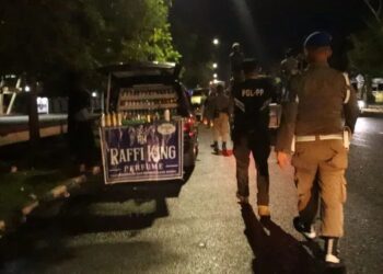 Berjualan di Fasum, Satpol PP Lakukan Penertiban PKL di Sejumlah Titik di Padang