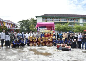 Anak-Anak Pasie Nan Tigo Diberi Edukasi dan Berbagai Bantuan