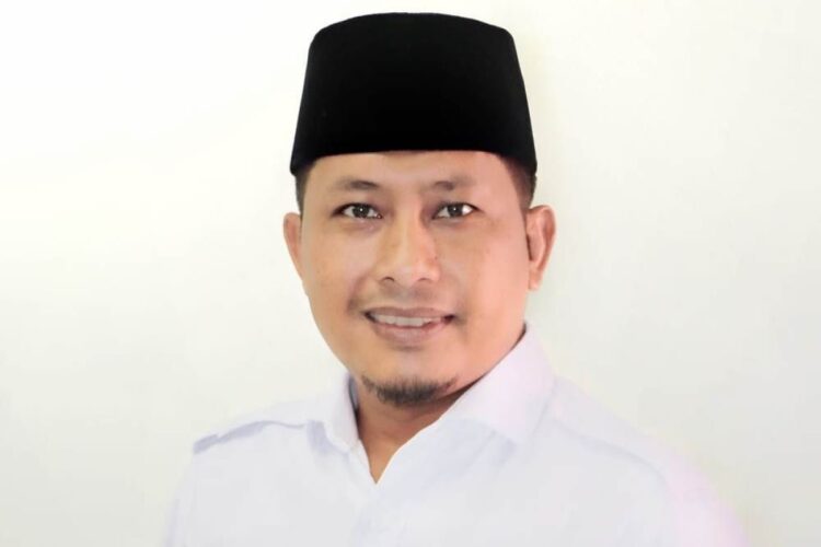 Ketua Komite Olahraga Nasional Indonesia (KONI) Sumatera Barat (Sumbar), Hamdanus