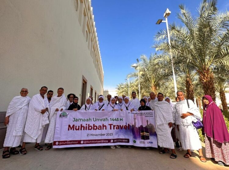 Menyambut Momentum akhir tahun, banyak travel umrah menawarkan program Umrah Akhir Tahun dengan berbagai pilihan paket menarik. NET