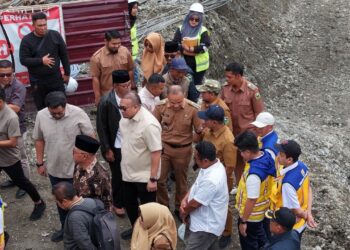 Bupati Solok dan Andre Rosiade Tinjau Progres Pembangunan Jalan Nasional Air Dingin