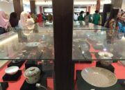 Karena Retakan dan Gempa 2009, Koleksi Keramik Membawa Cerita dan Makna Baru