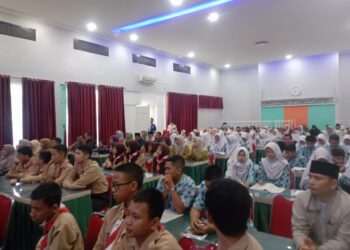 OMI 2025 Tingkat Sumbar, Ratusan Siswa Bersaing