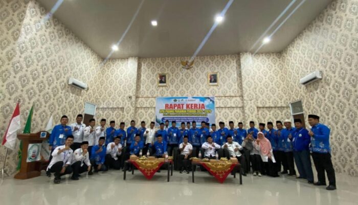 Kakanwil Kemenag Sumbar Tekankan Pentingnya Organisasi Profesi bagi Penghulu