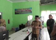 Pastikan Pelayanan Berjalan Optimal, Bupati Yulianto Sidak Disdukcapil Pasbar