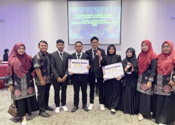 Siswa SMAN 3 Painan Raih Dua Medali Perunggu di Ajang International Youth Conference 2025 di Malaysia
