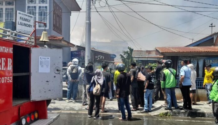 Kebakaran di Guguk Panjang Bukittinggi, Sejumlah Rumah dari Kayu Habis Dilalap Api
