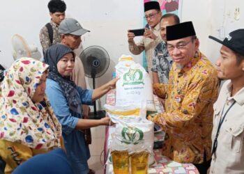 Bulog Serahkan Bantuan Pangan ke PBP