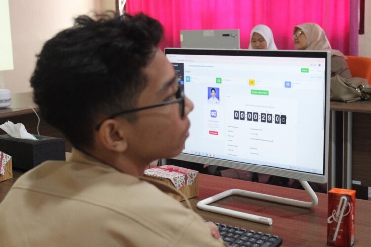 Pelaksanaan uji coba UKBI untuk disabilitas tuna rungu. IST