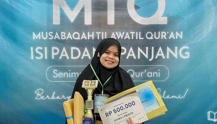 Mahasiswi UM Sumatera Barat Juara 1 Lomba Pidato MTQ Mahasiswa se-Sumbar