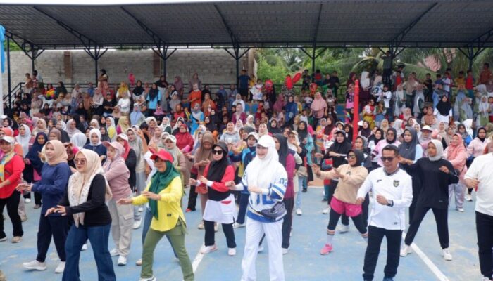 Germas di Ranah Ampek Hulu Tapan Meriah, Ribuan Warga Antusias Ikuti Senam dan Dapat Doorprize