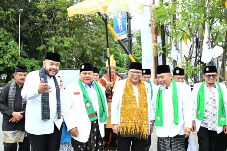 Wali Kota Padang, Fadly Amran turut hadiri dan apresiasi pengukuhan Perti dan Perwati Sumbar. IST