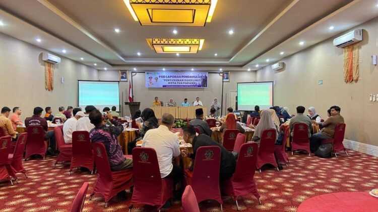 Pemko Padang menggelar FGD laporan pendahuluan penyusunan guidelines atau pedoman penataan kawasan Kota Tua Padang, beberapa hari lalu. IST