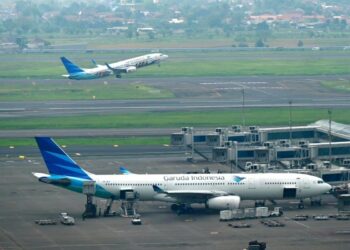 Jelang Nataru, Tarif Tiket Pesawat Turun 14 Persen