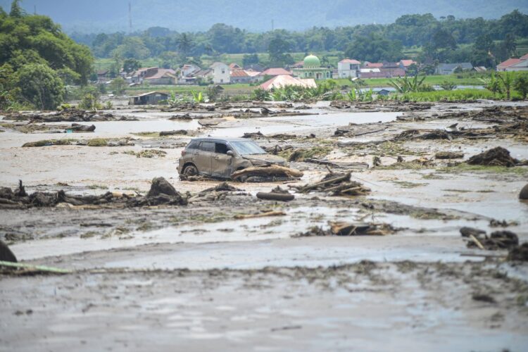 Kondisi wilayah di Sumbar yang dilanda banjir bandang dan Galodo. IST