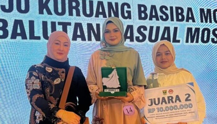 Desainer Muda Padang Panjang Juara Lomba Desain Busana Muslim
