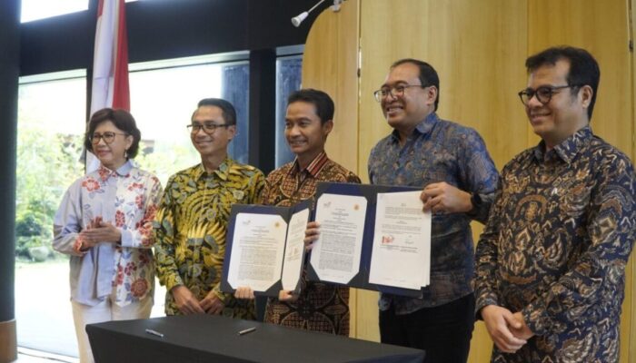 Telkom – UGM Jalin Kerja Sama Strategis, Kembangkan Inovasi dan Talenta AI Nasional