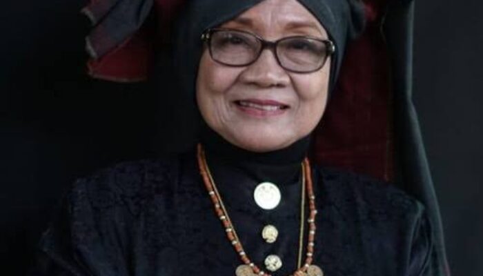 Bundo Kanduang Sumbar : Pasak nan Lungga