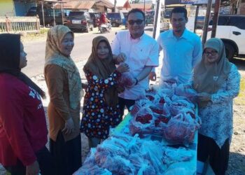 GPM di Pasbar Diserbu Warga Meski Hari Pasar