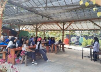 Tumbuhkan Jiwa Wirausaha Mahasiswa, Prodi Kewirausahaan ISI Padang Panjang Studi Lapangan ke Solok Radjo