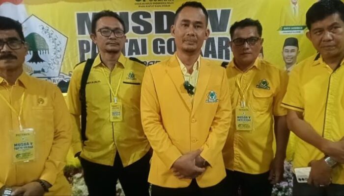 Haru, Sambil Menangis Dirwansyah Ucapkan Terima Kasih Usai Terpilih Kembali Jadi Ketua DPD Golkar Pasbar